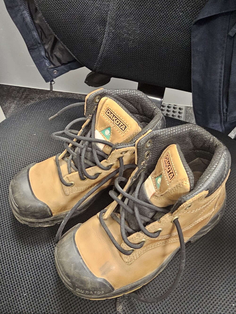 Dakota Women's Tan Lace-Up Work Boots — Supportive Safety Style